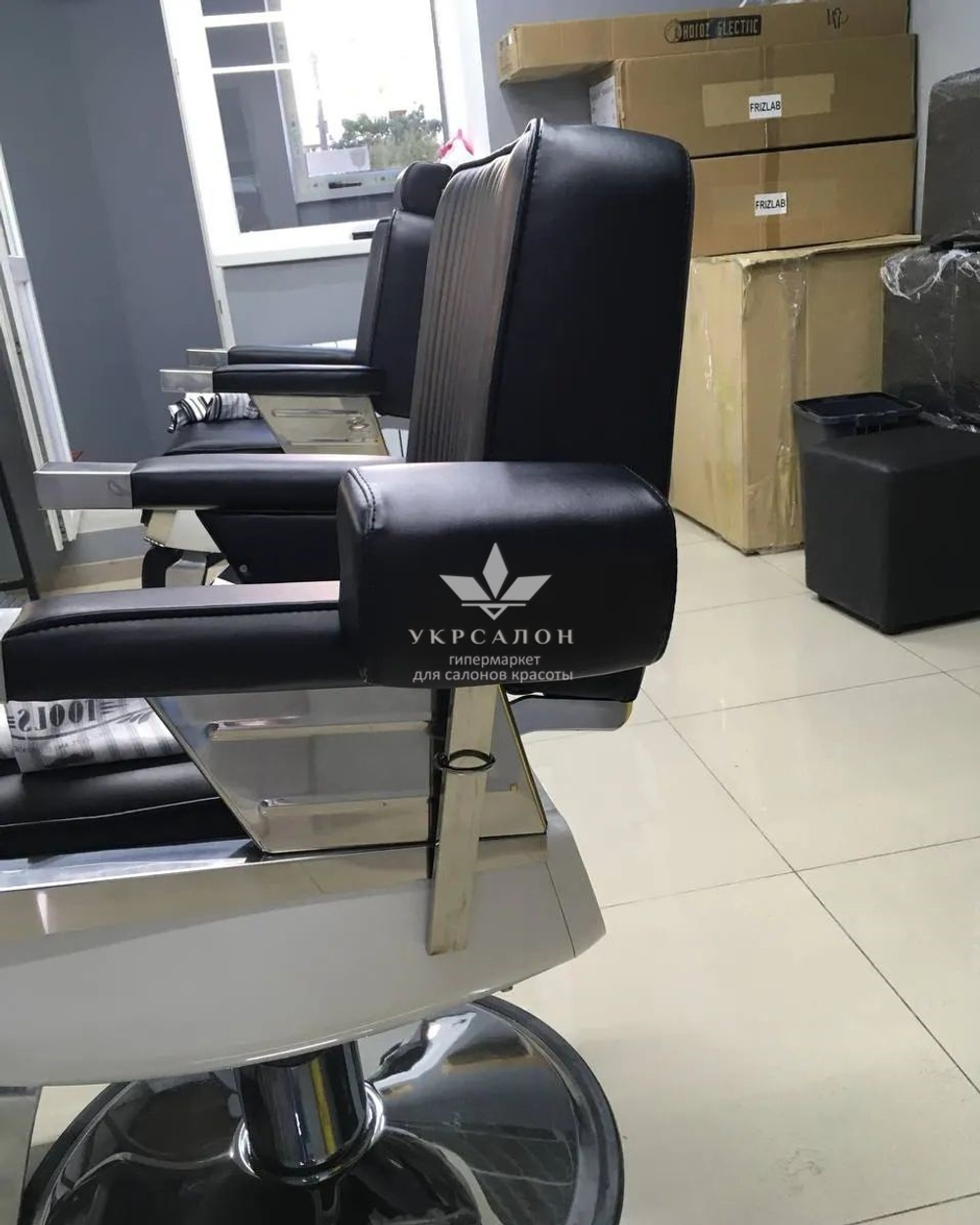 Парикмахерское кресло Barber Elegant Lux