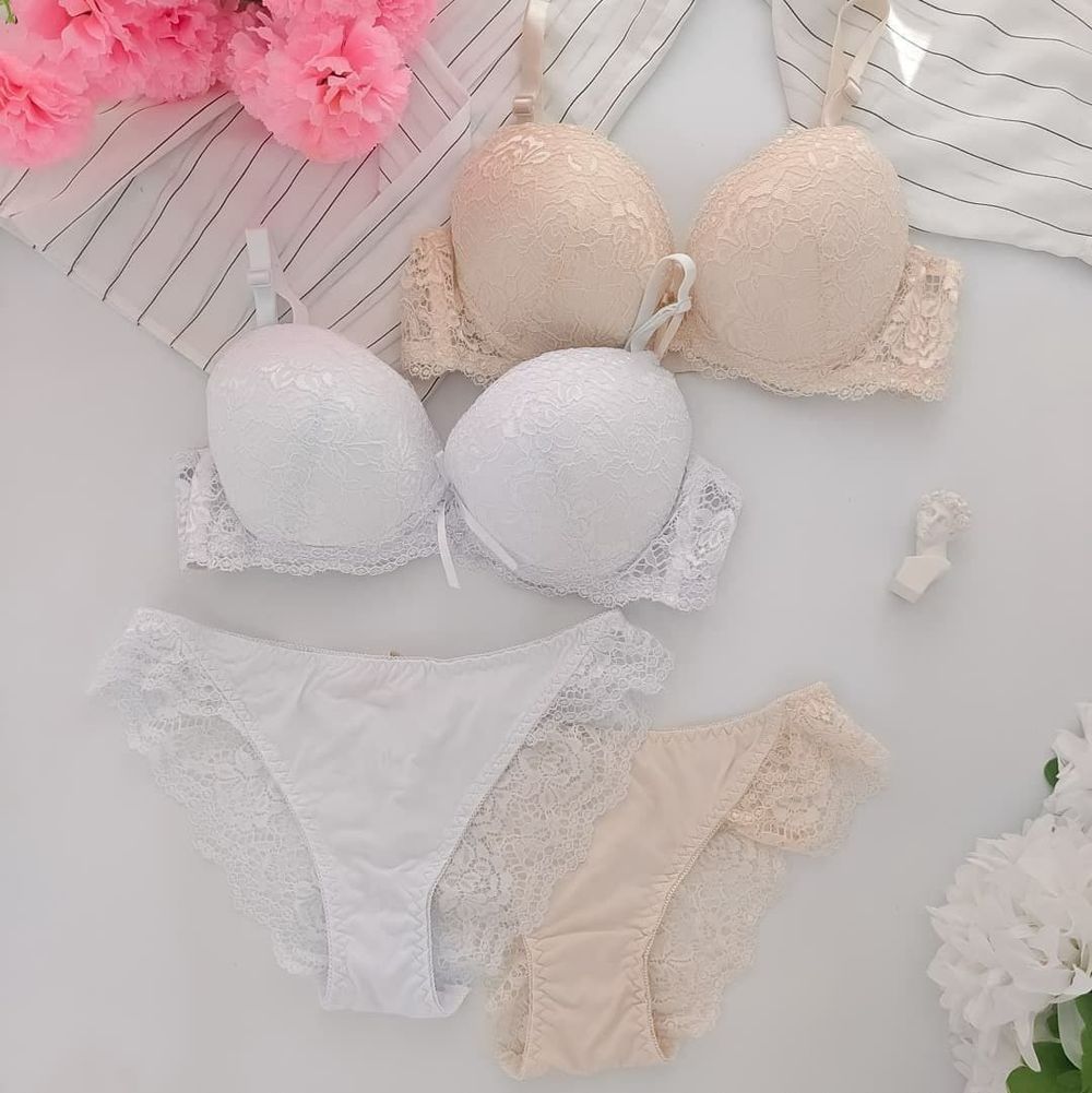 Полуажурный комплект с чашкой push up