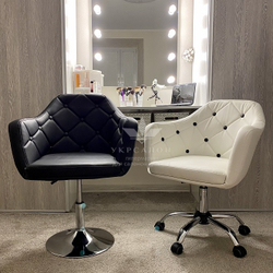 Стульчик мастера  Leganza на диске