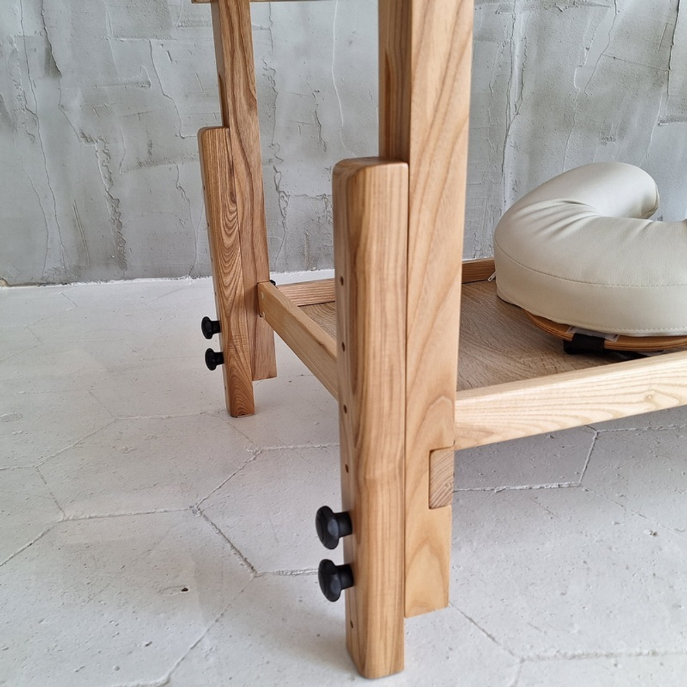 Стаціонарний масажний стіл KP-9