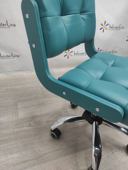 Стульчик для мастера Tertio со спинкой