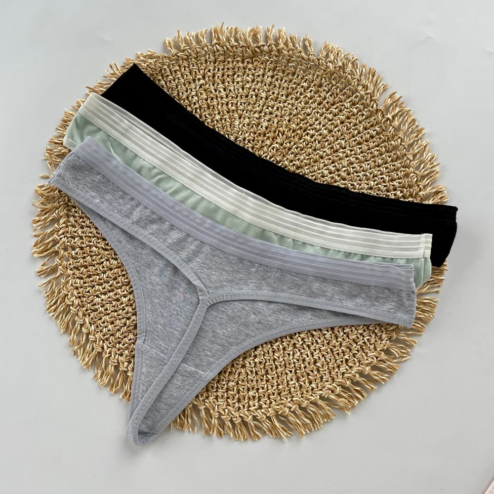 Стрінги з напівпрозорою резинкою