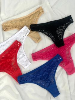 Стрінги з ажуром спереду