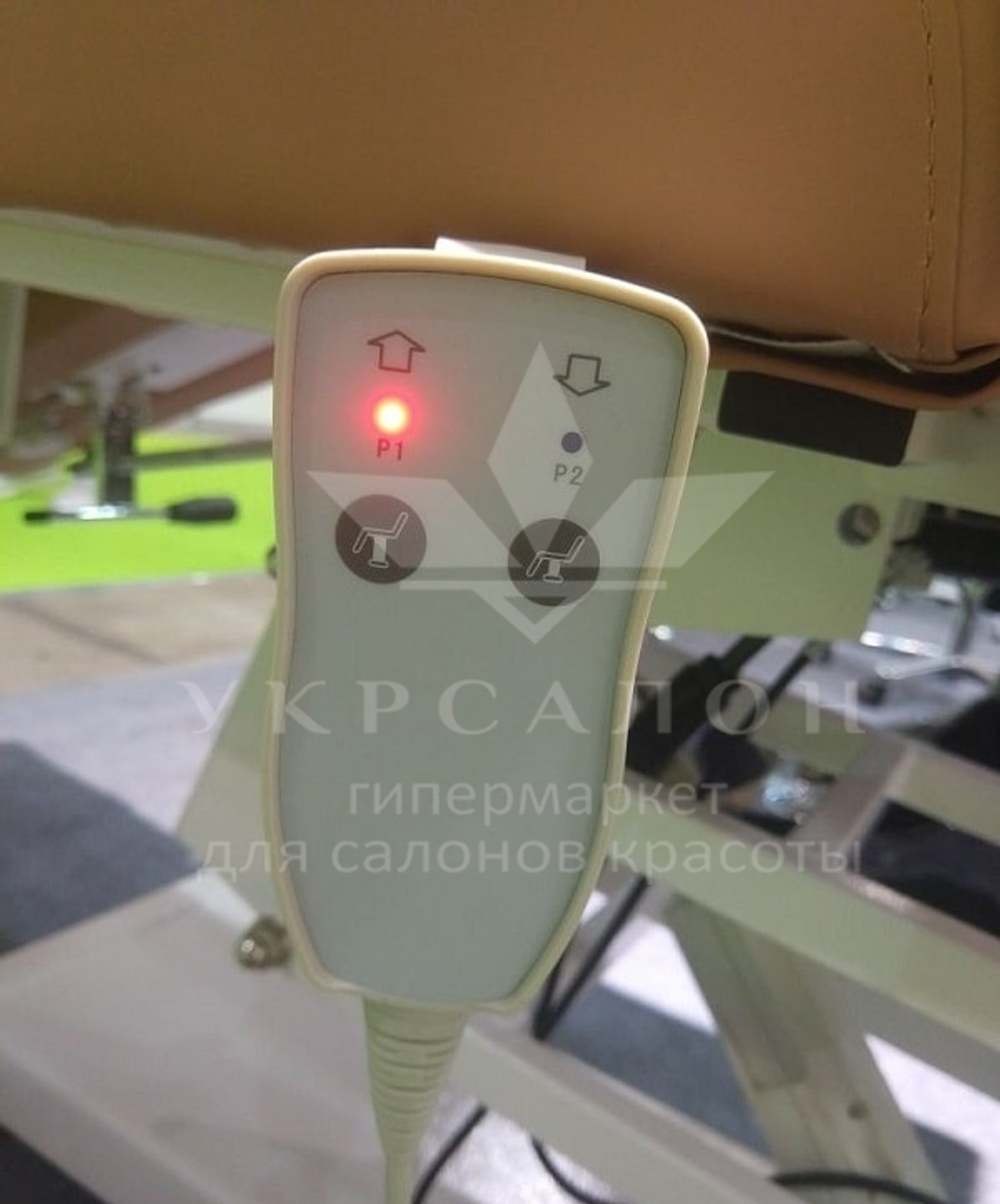 Педикюрно-косметологічне крісло 3706 (з 1 мотором)