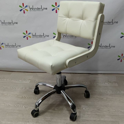 Стульчик для мастера Tertio со спинкой