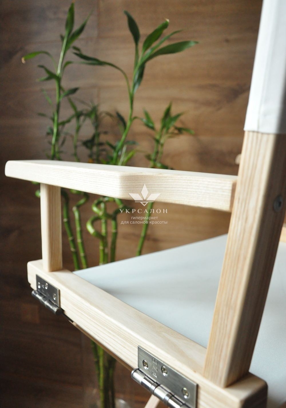 Складаний стілець для візажу Apolo 8