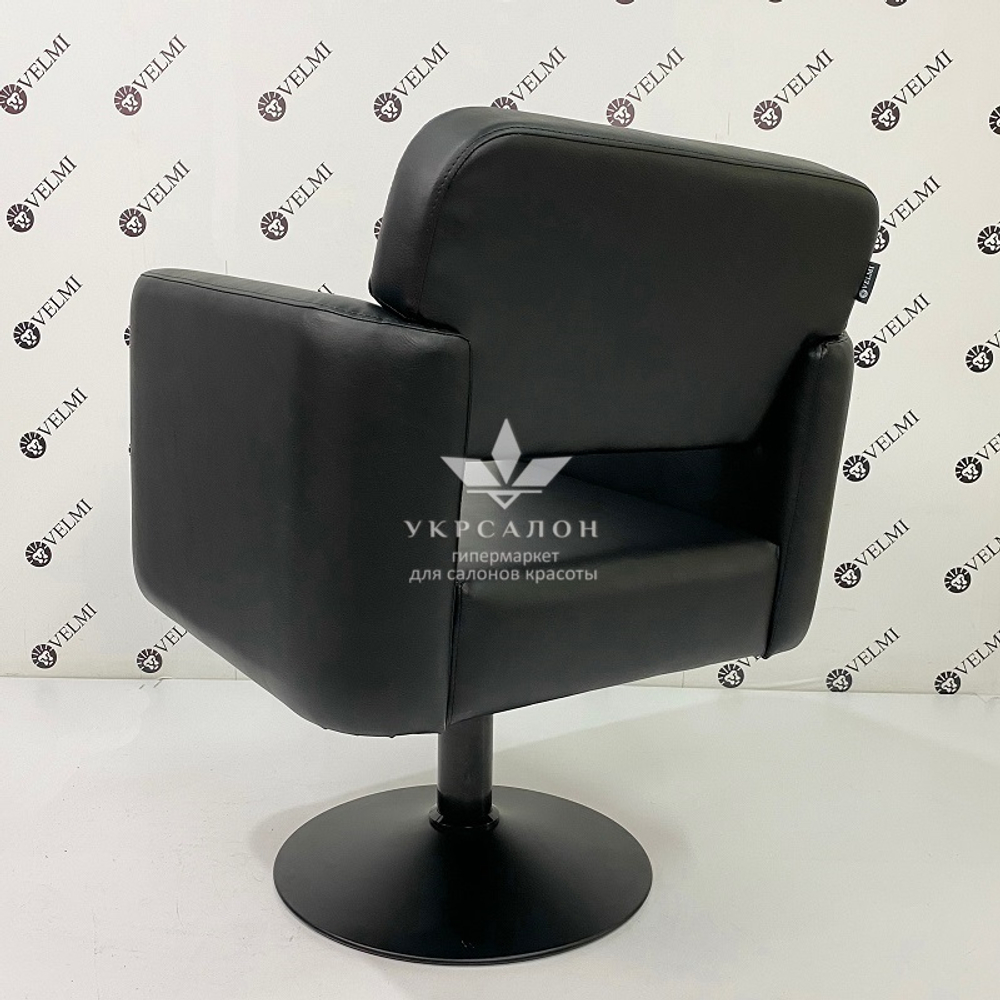 Перукарське крісло Eliot Black на диску