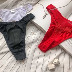 Кружевные трусики