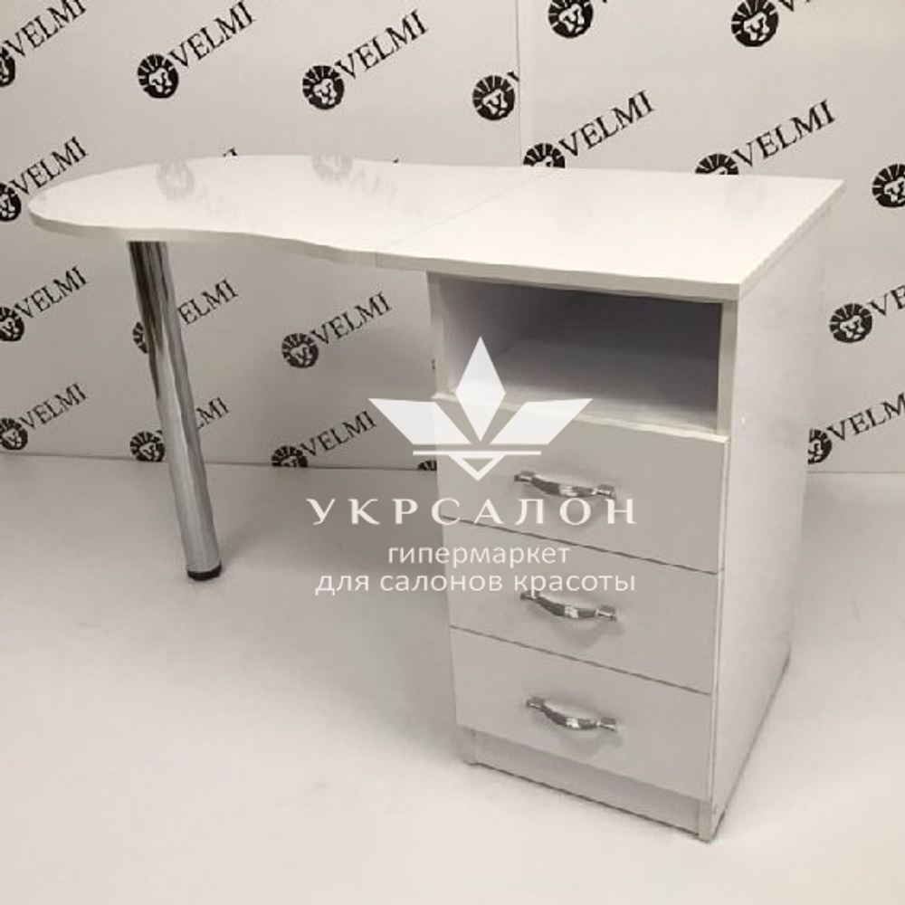 Манікюрний стіл Studio compact