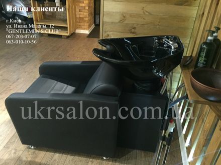 Фото 5 інтер'єру барбершопа "Gentlemen's club"