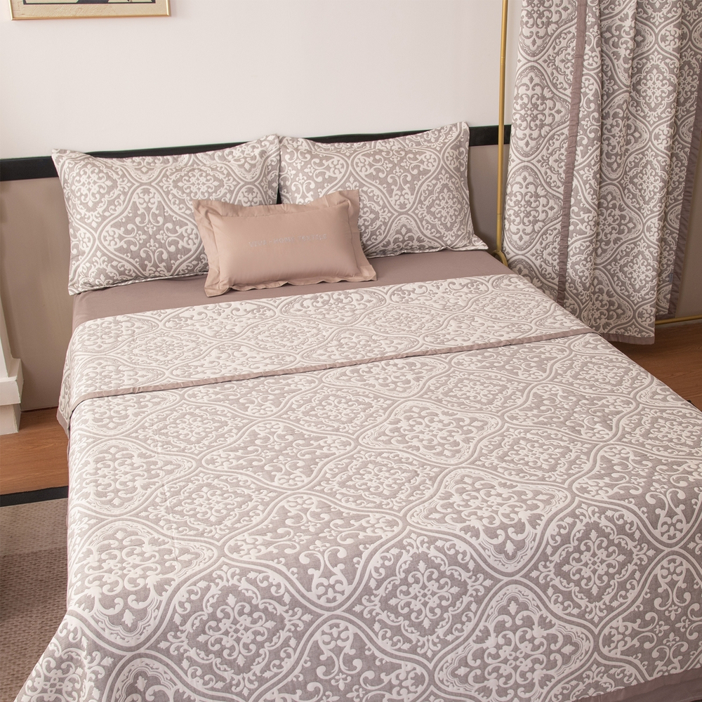 Покрывало двухстороннее и две наволочки Aurora Veil PAV004