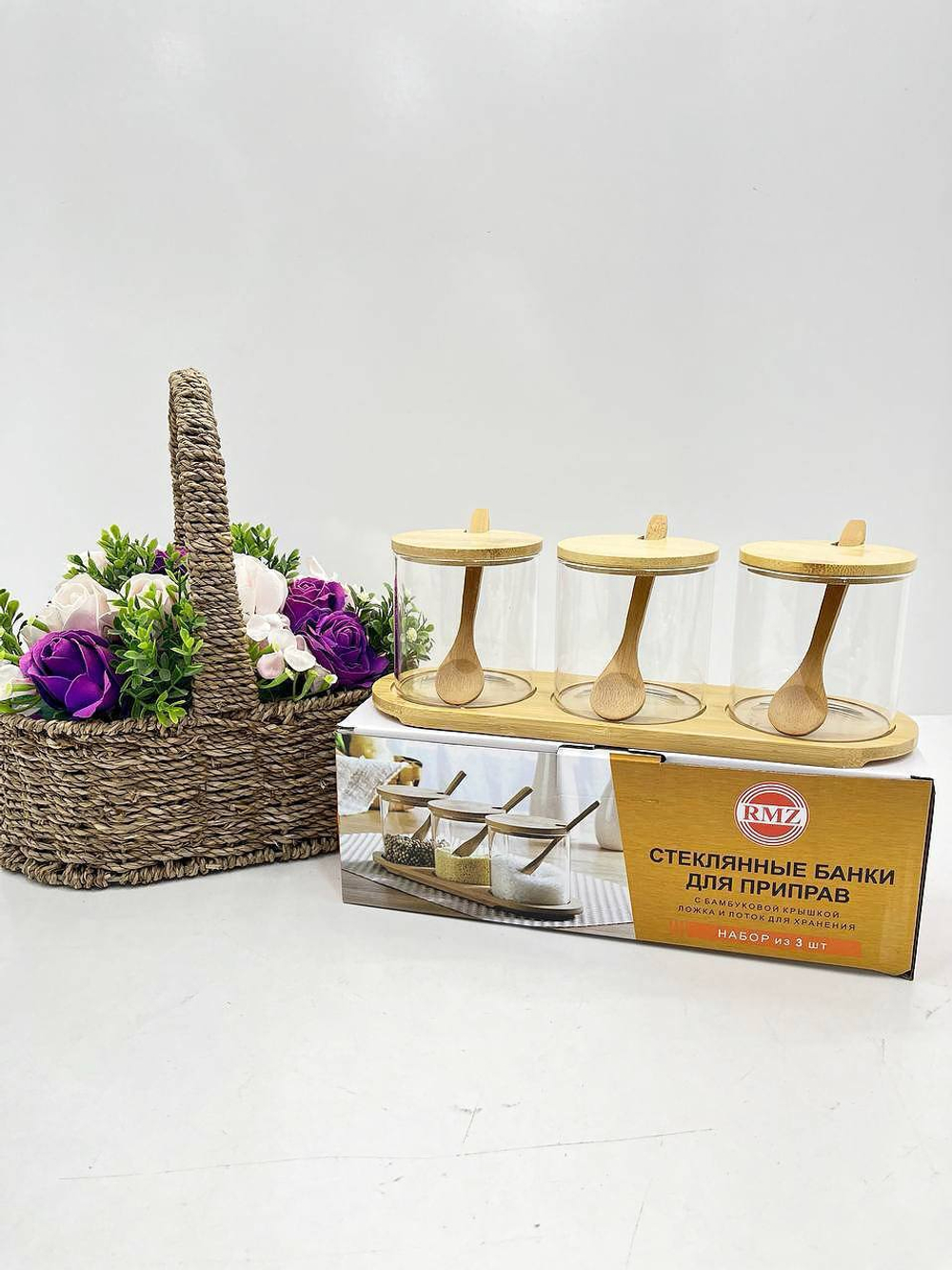 Набор банок для специй на подставке с ложками