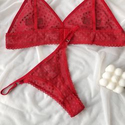 Соблазнительный комплект с надписями