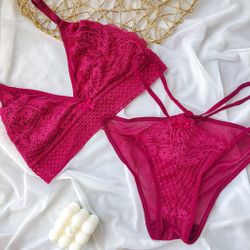 Кружевной комплект