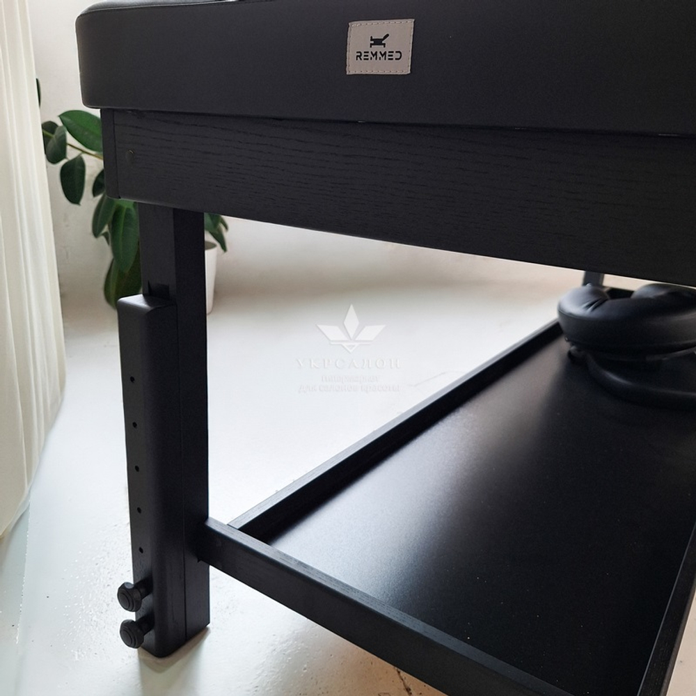 Стационарный массажный стол KP-9 Black