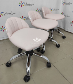 Стульчик для педикюра Rior