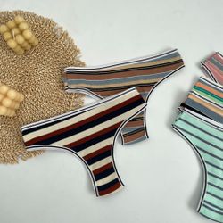 Американки в смужку