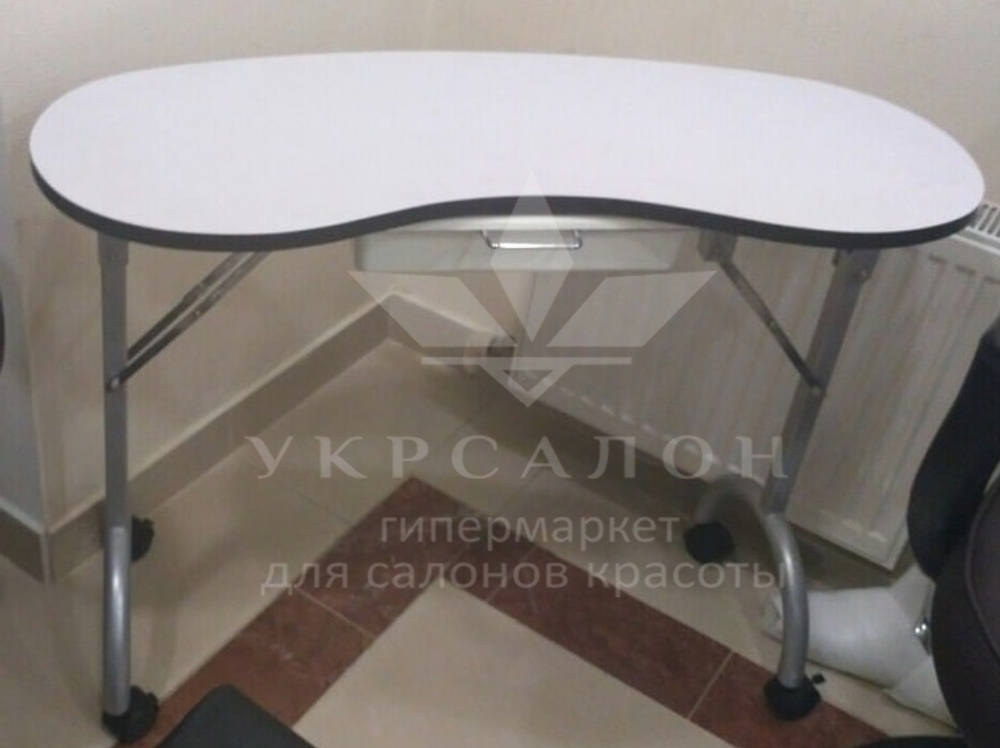 Складаний манікюрний стіл 9200