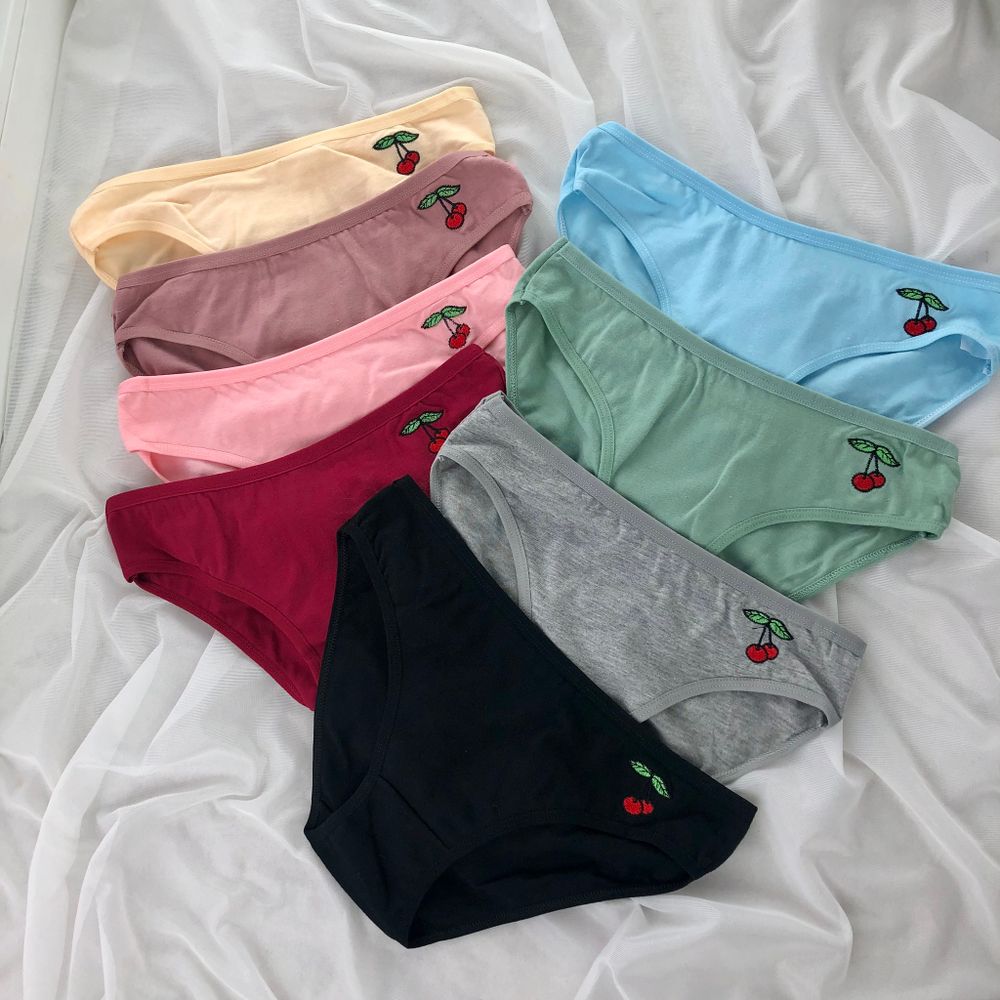 Трусики з візерунком "Вишенька"