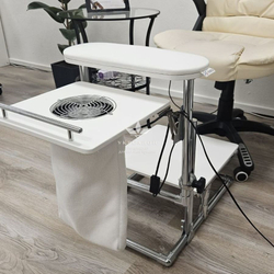 Вытяжка для педикюра с подставкой Tertio