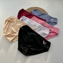 Сліпи з метеликом