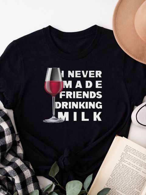 Футболка жіноча чорна I never made friends drinking milk Love&Live