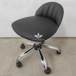 Стульчик для педикюра Rior