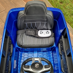 Дитячий електромобіль Mercedes (Мерседес) M-Class 100W 4WD "WeKids Cars" з автофарбуванням