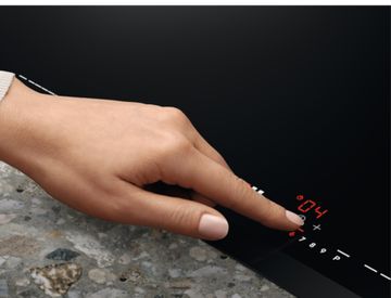 Варильна поверхня індукційна Electrolux EIV87675