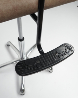 Детское парикмахерское кресло Kid Styling Chair