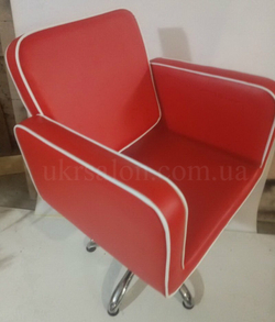 Крісло клієнта JUSTINE