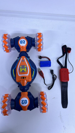 Машинка радиоуправляемая для трюков