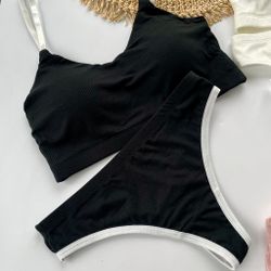 Комплект з топом в рубчик