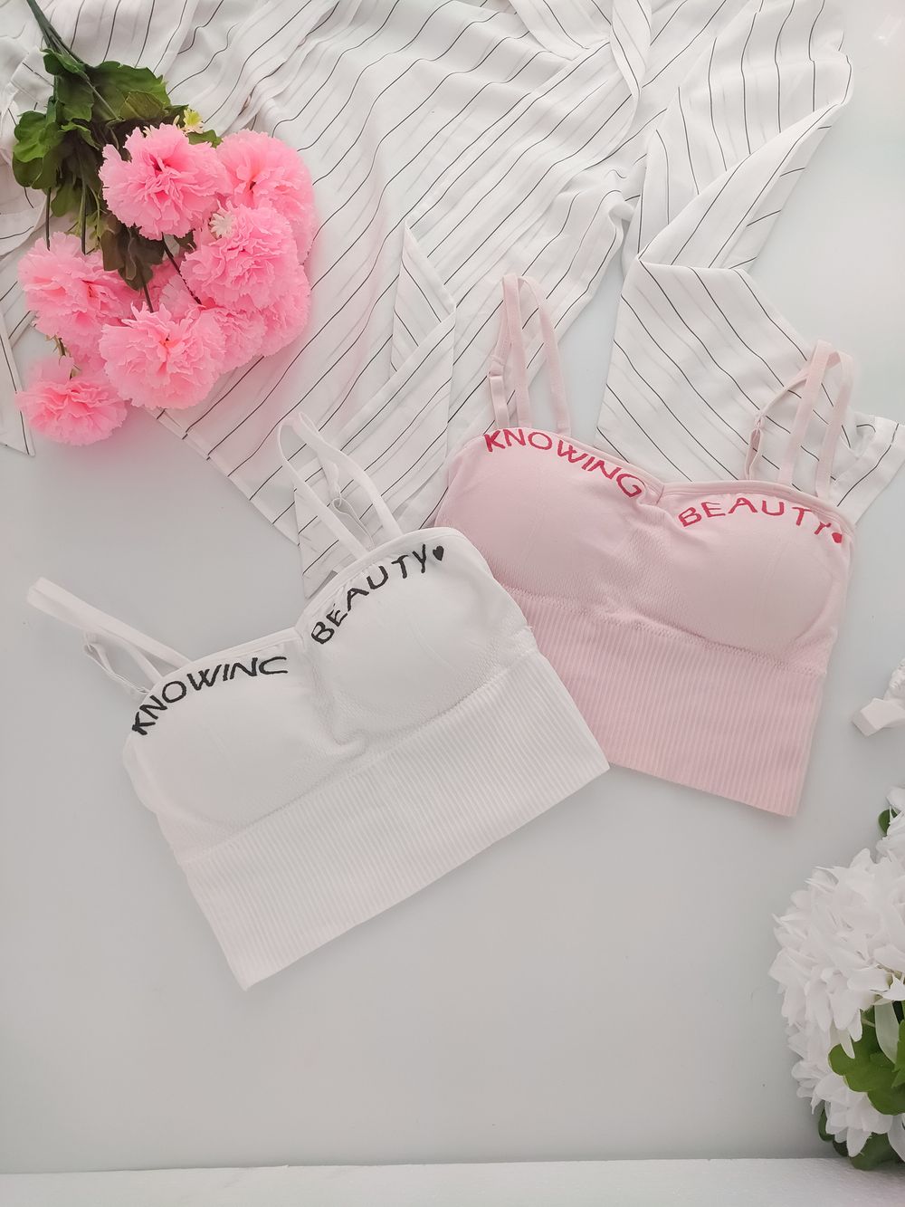 Удлиненный топ со съемным сплошным поролоном,