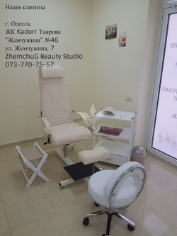 Стільчик майстра педикюру ZD-2118