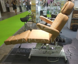 Педикюрно-косметологічне крісло 3706 (з 1 мотором)