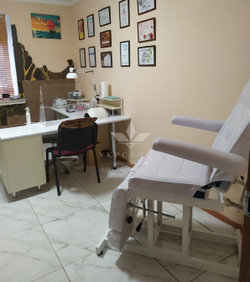 Педикюрно-косметологическая кушетка 246T