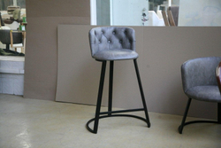 Стілець для візажу Fux