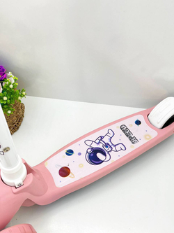 Детский самокат (розово-белый)