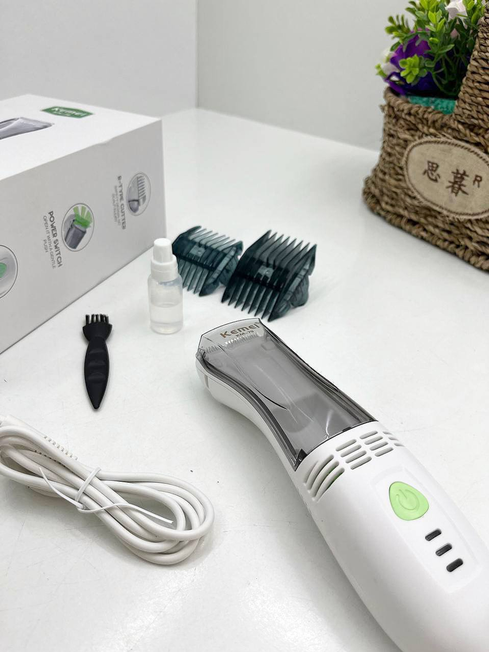 Детская машинка для стрижки волос с пылесосом Kemei km-79