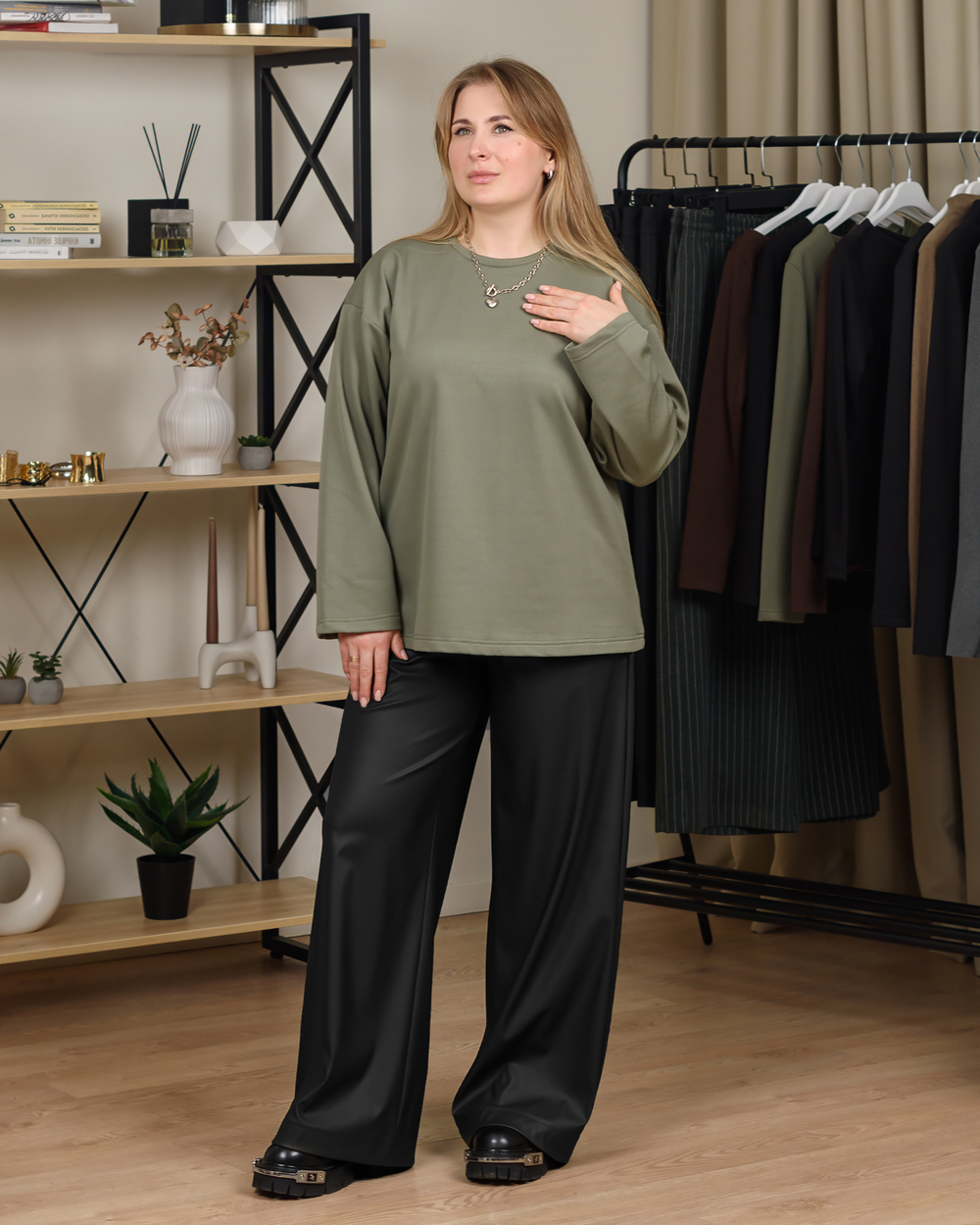 Брюки жіночі чорного кольору (арт. 2852500201)