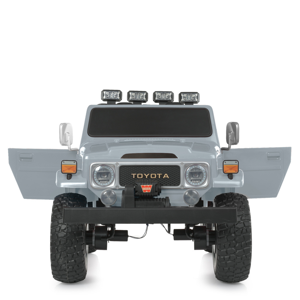 Детский двухместный электромобиль джип 4WD Toyota "WeKids Cars"