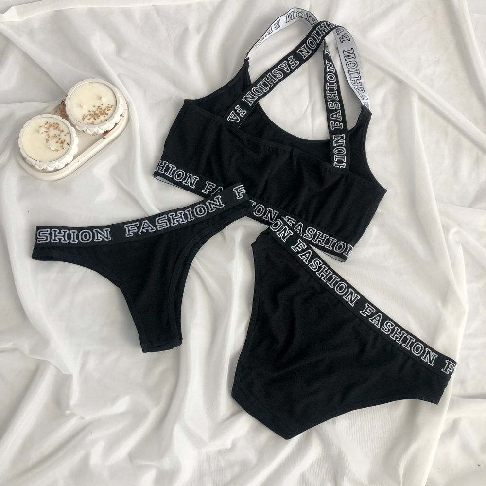 Компмплект трійка ( стрінги і сліпи)