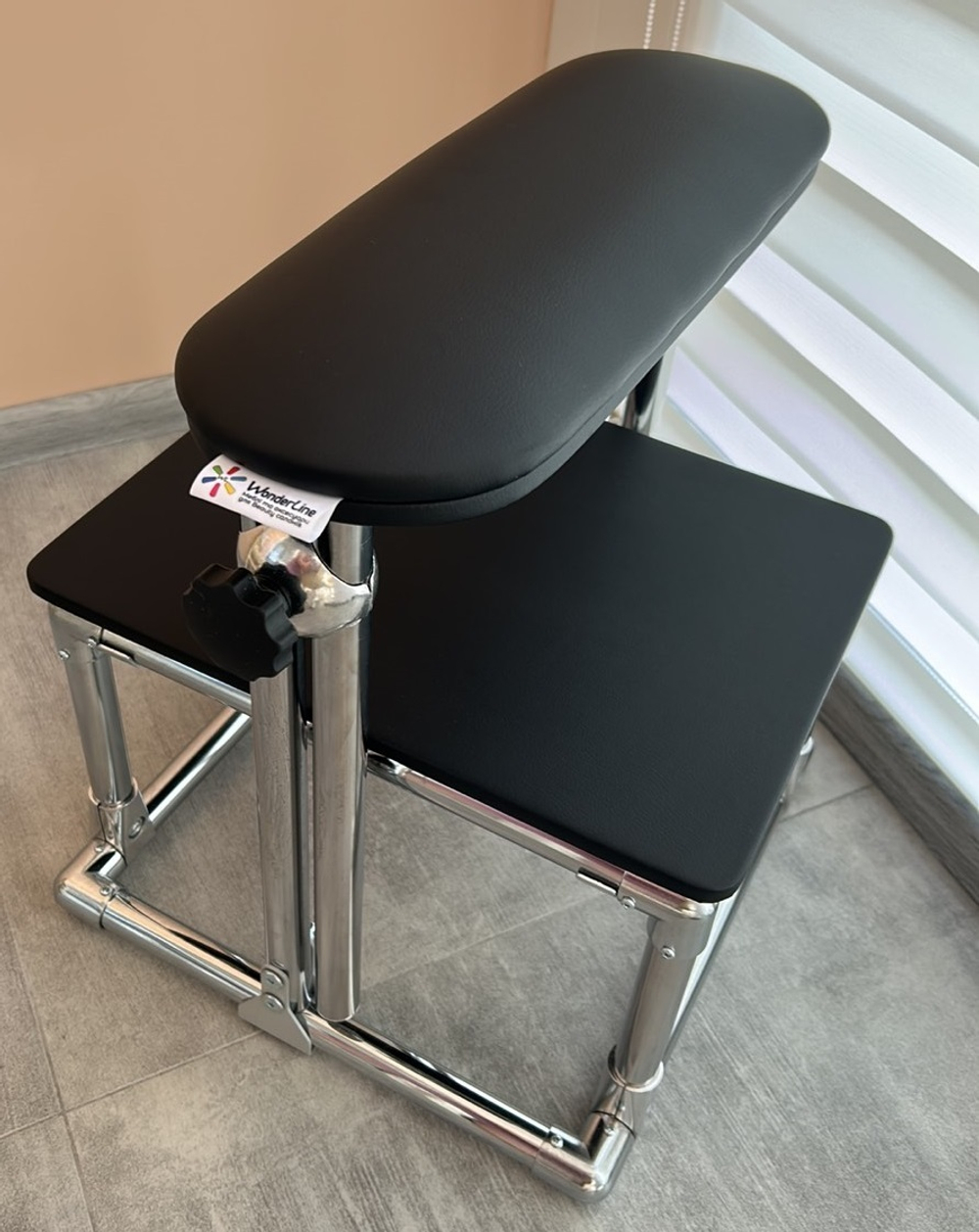 Підставка для педикюру Tertio 6