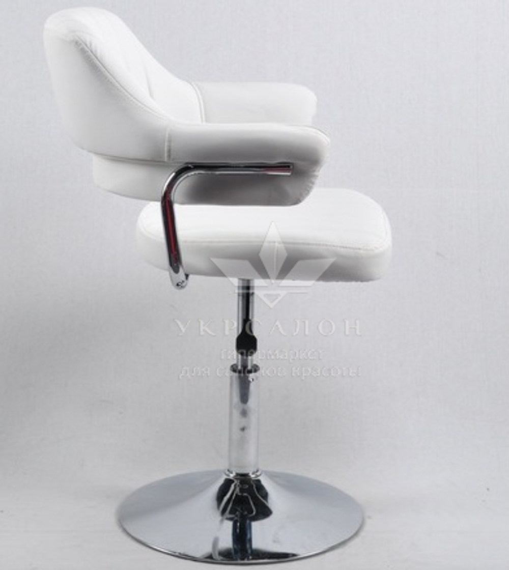 Стульчик мастера Jef на диске