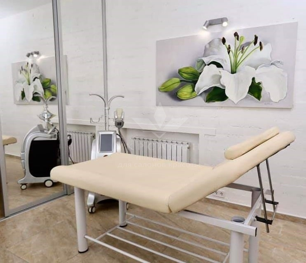 Широкая кушетка косметологическая Gas