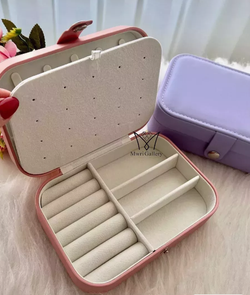 Шкатулка для украшений (розовый)