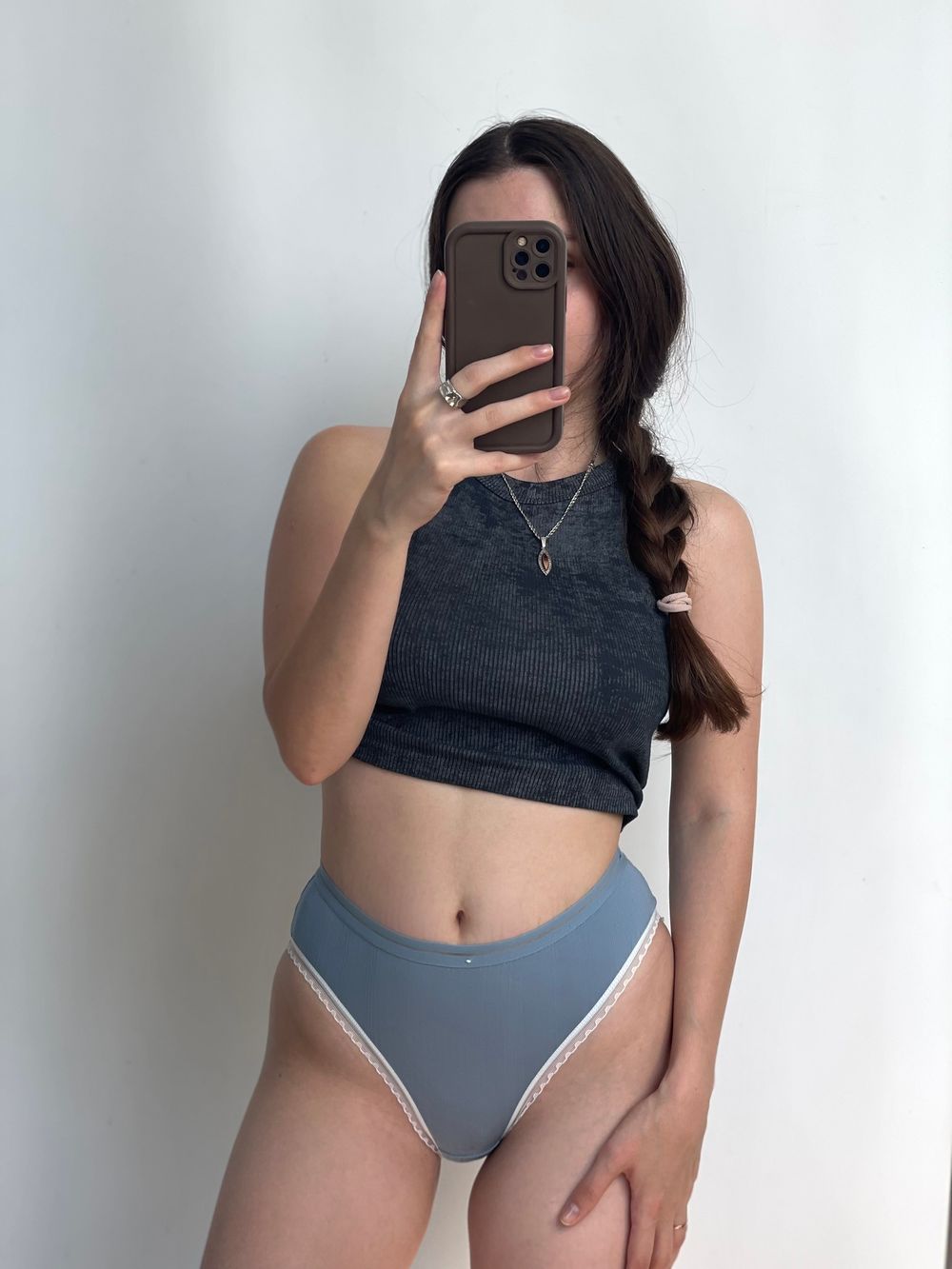 Сліпи з широкою напівпрозорою резинкою