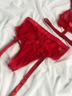 Сексуальний комплект з гартерами