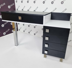Маникюрный стол Continental